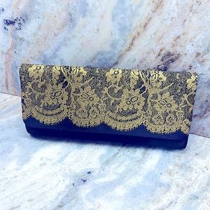 Unbranded New Black/Gold Clutch With No Lace.